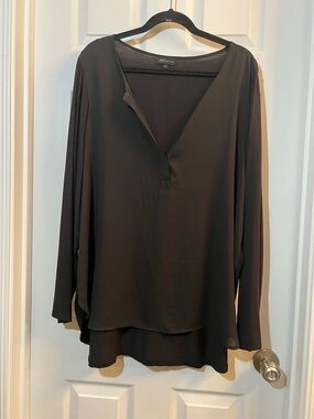 🦋 NY Collection Black Layered V-Neck Long-Sleeve Tunic size 1x